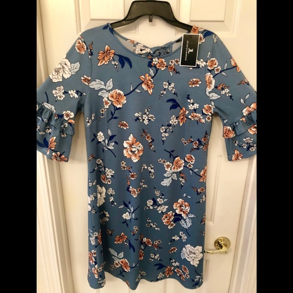 Prissy Floral Bow Tie Dress - Picture 4 of 7